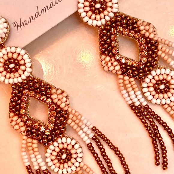 NWT Gorgeous Deepa Gurnani Beaded Chandeliers - Picture 7 of 8